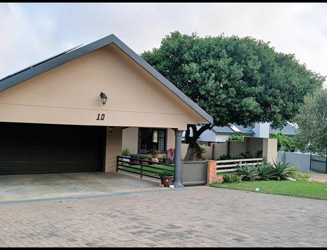 3 BEDROOM HOUSE FOR SALE IN STILBAAI-WES